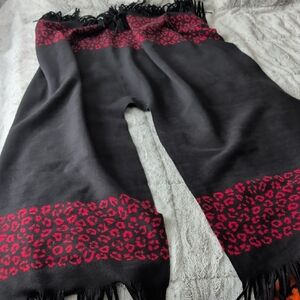 RACHEL Rachel Roy Black and Red Poncho Shawl